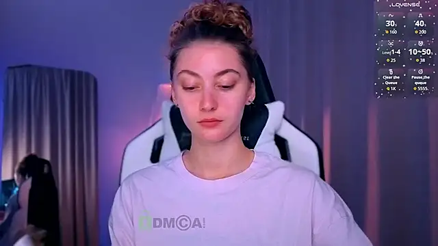 Snapshot of lady_curls chatting on September 20, 10:00 pm lady curls online show from September 20, 10:00 pm