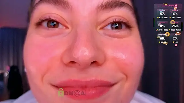 Snapshot of lady_curls chatting on October 11, 9:35 pm lady curls online show from October 11, 9:35 pm