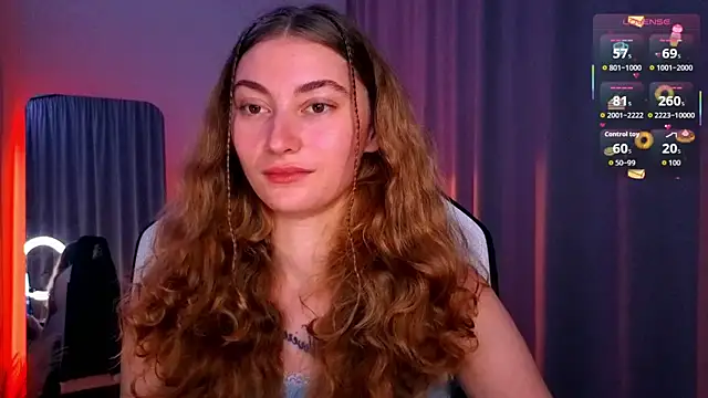 Snapshot of lady_curls chatting on October 15, 10:10 pm lady curls online show from October 15, 10:10 pm