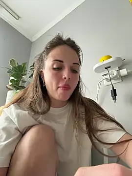 AmiLavs online show from April 22, 11:01 am