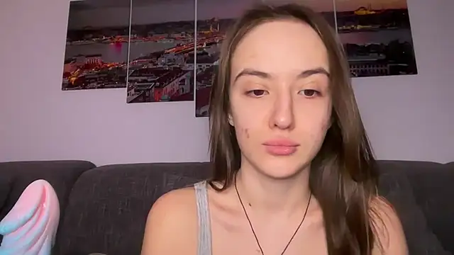 EmilyWi  online show from February 2, 10:08 pm