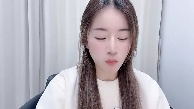 chloe-01 online show from January 17, 12:21 pm