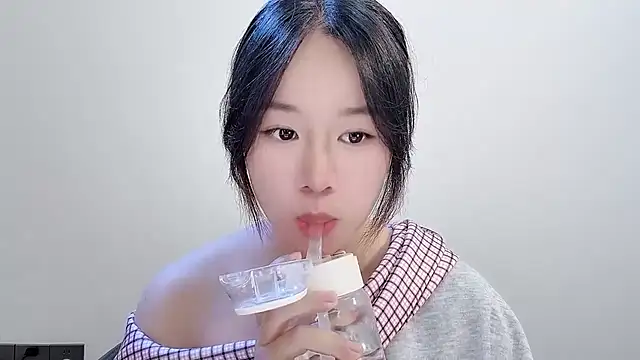 chloe-01 online show from November 16, 3:01 am