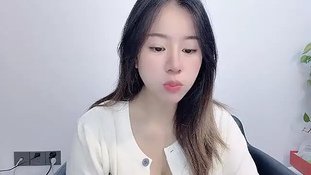 chloe-01 online show from February 11, 4:50 am