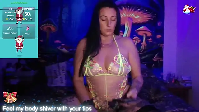 Snapshot of tattoomilf86 chatting on December 20, 7:28 pm tattoomilf86 online show from December 20, 7:28 pm