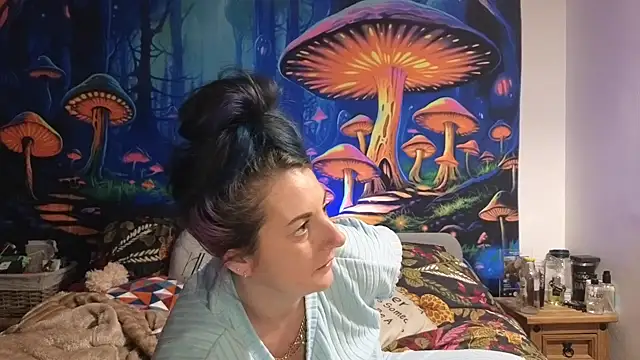 Snapshot of tattoomilf86 chatting on January 7, 6:14 pm tattoomilf86 online show from January 7, 6:14 pm