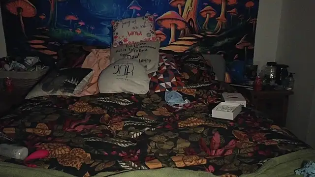 Snapshot of tattoomilf86 chatting on January 24, 5:32 pm tattoomilf86 online show from January 24, 5:32 pm