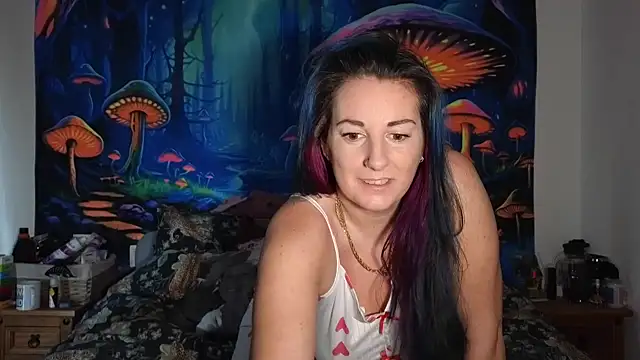 Snapshot of tattoomilf86 chatting on January 30, 1:10 pm tattoomilf86 online show from January 30, 1:10 pm