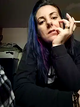 Snapshot of tattoomilf86 chatting on February 4, 2:43 pm tattoomilf86 online show from February 4, 2:43 pm