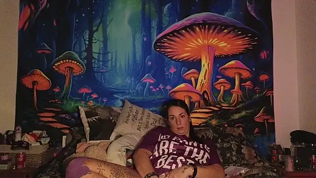 Snapshot of tattoomilf86 chatting on February 11, 7:59 pm tattoomilf86 online show from February 11, 7:59 pm