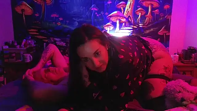 Snapshot of tattoomilf86 chatting on February 14, 11:20 pm tattoomilf86 online show from February 14, 11:20 pm