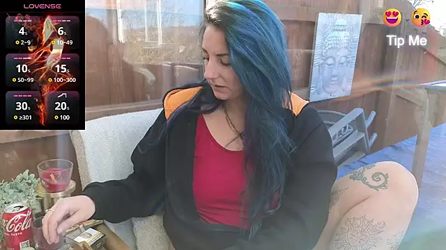 Snapshot of tattoomilf86 chatting on March 2, 2:10 pm tattoomilf86 online show from March 2, 2:10 pm