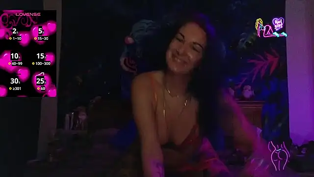 Snapshot of tattoomilf86 chatting on February 4, 8:03 pm tattoomilf86 online show from February 4, 8:03 pm