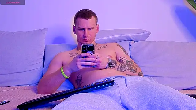 vance rulez online show from October 3, 5:10 pm