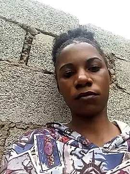 Yourlittlegirl19 online show from December 12, 1:28 pm