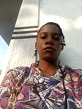 Yourlittlegirl19 online show from January 1, 4:50 am