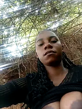 Yourlittlegirl19 online show from January 22, 6:52 am