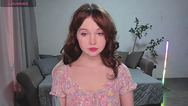 Snapshot of SYKE chatting on April 4, 11:08 am SYKE online show from April 4, 11:08 am