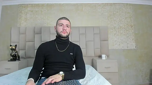 Snapshot of MaximusDick1_ chatting on October 7, 4:20 am MaximusDick1 online show from October 7, 4:20 am