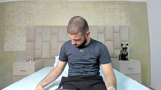 Snapshot of MaximusDick1_ chatting on October 22, 2:56 am MaximusDick1 online show from October 22, 2:56 am