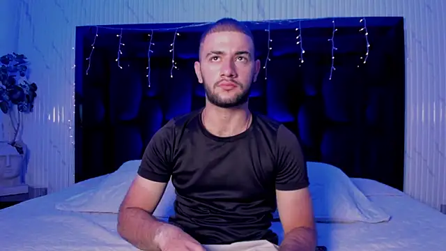 MaximusDick1  online show from March 31, 12:05 pm