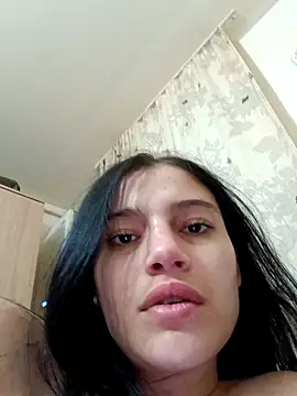 Snapshot of Virgin_Pussy_Love chatting on April 29, 8:26 pm Virgin Pussy Love online show from April 29, 8:26 pm