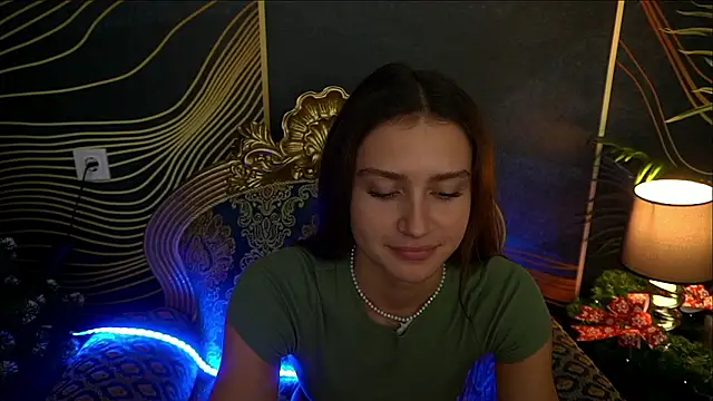 ValeryRoyale online show from December 4, 2:37 pm
