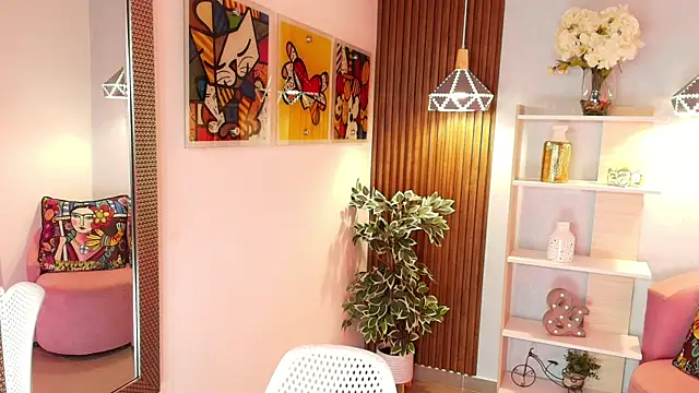 Dalila Sky online show from October 18, 6:08 pm