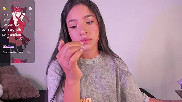 Snapshot of Mereo_leona chatting on February 20, 11:49 pm Mereo leona online show from February 20, 11:49 pm