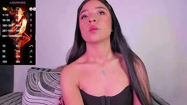 Snapshot of Mereo_leona chatting on March 12, 3:56 am Mereo leona online show from March 12, 3:56 am