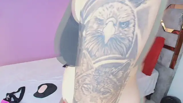 Snapshot of BRITHANY_SPARK chatting on February 19, 3:46 am BRITHANY SPARK online show from February 19, 3:46 am