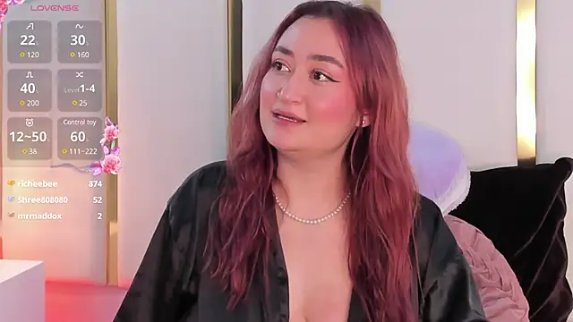 SalommeFlores online show from March 14, 6:21 am