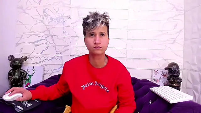 Snapshot of Im_Milan_Rs chatting on February 1, 7:26 am Im Milan Rs online show from February 1, 7:26 am