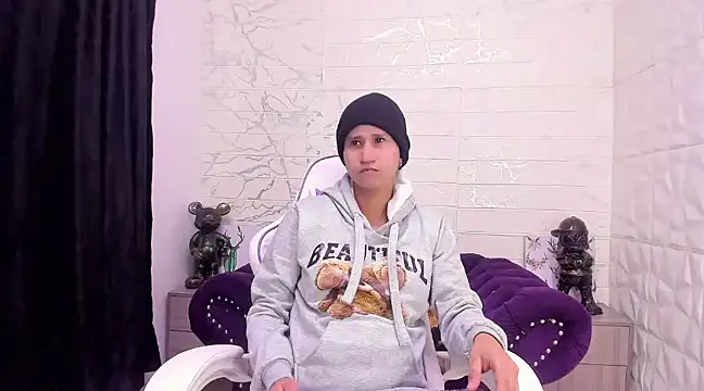 Snapshot of Im_Milan_Rs chatting on February 12, 12:05 am Im Milan Rs online show from February 12, 12:05 am