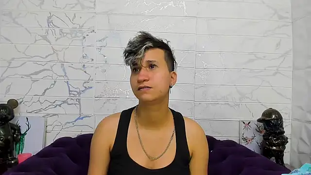 Snapshot of Im_Milan_Rs chatting on February 18, 6:37 am Im Milan Rs online show from February 18, 6:37 am