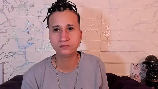 Snapshot of Im_Milan_Rs chatting on February 23, 6:39 am Im Milan Rs online show from February 23, 6:39 am