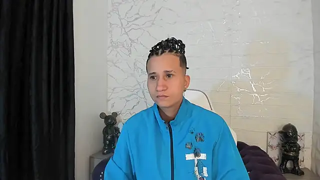 Snapshot of Im_Milan_Rs chatting on February 24, 12:09 am Im Milan Rs online show from February 24, 12:09 am