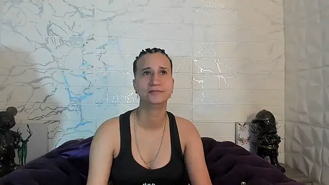 Snapshot of Im_Milan_Rs chatting on February 24, 9:53 am Im Milan Rs online show from February 24, 9:53 am