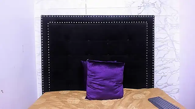 Snapshot of Im_Milan_Rs chatting on February 26, 9:53 am Im Milan Rs online show from February 26, 9:53 am