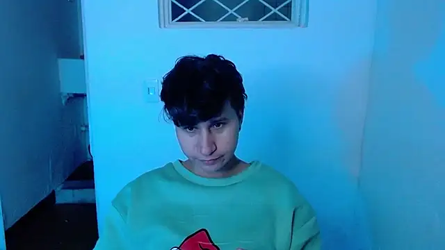 Snapshot of Im_Milan_Rs chatting on July 3, 2:51 am Im Milan Rs online show from July 3, 2:51 am
