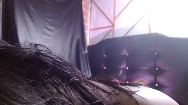 dulcelatina222 online show from October 16, 2:45 am