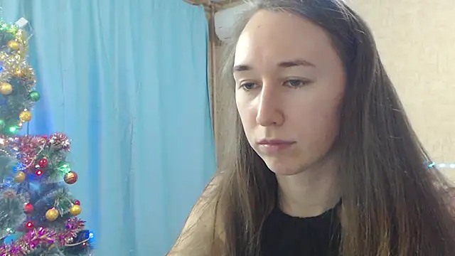 Snapshot of --Model--2 chatting on January 6, 2:47 pm --Model--2 online show from January 6, 2:47 pm