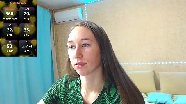 Snapshot of --Model--2 chatting on February 12, 7:45 pm --Model--2 online show from February 12, 7:45 pm