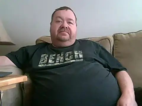 Snapshot of hitman_35 chatting on February 8, 9:04 pm hitman 35 online show from February 8, 9:04 pm