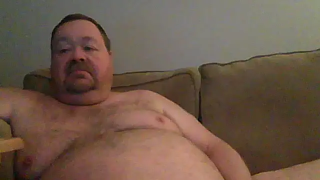 Snapshot of hitman_35 chatting on February 13, 4:19 am hitman 35 online show from February 13, 4:19 am