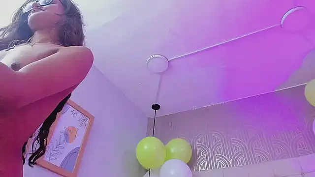 Snapshot of Lilith_Vera chatting on March 20, 1:35 am Lilith Vera online show from March 20, 1:35 am