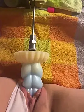 luisa1 online show from September 23, 6:33 pm