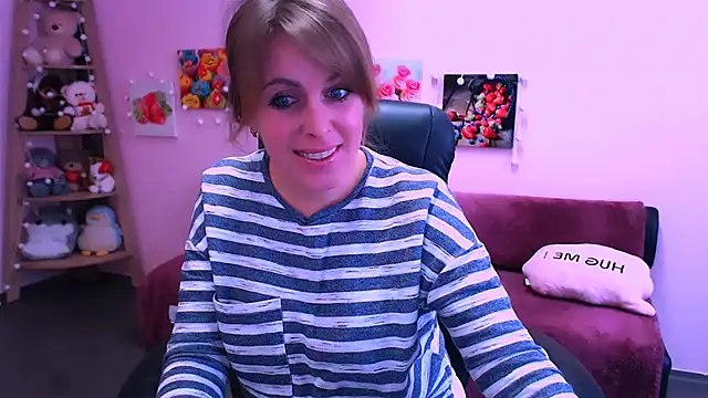 Hot Milady online show from March 4, 8:09 am