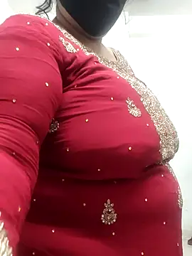 Snapshot of zeepe19 chatting on October 11, 8:24 am zeepe19 online show from October 11, 8:24 am