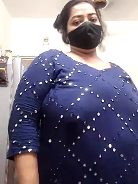 Snapshot of zeepe19 chatting on October 12, 8:57 am zeepe19 online show from October 12, 8:57 am